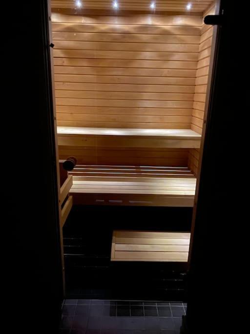 Meren Laeheisyydessae Iso Yksioe هلسنكي المظهر الخارجي الصورة